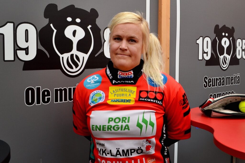 Kaisa Salmela palasi Pesäkarhujen lukkariksi voitto-ottelussa