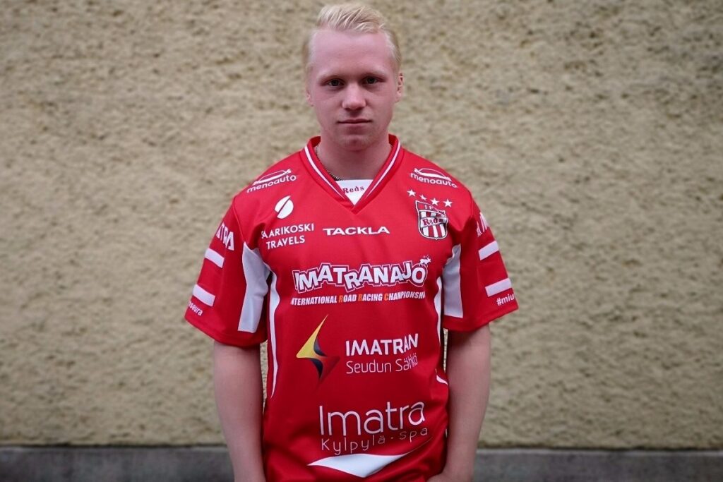Teemu Nurmio hakee ulkopelipaikkaa Imatran Pallo-Veikkojen joukkueesta