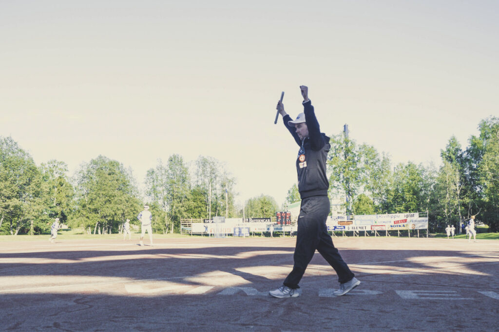 Vimpelin Veto juhlii pronssia - Sami-Petteri Kivimäki jättää jäähyväiset pesiskentille