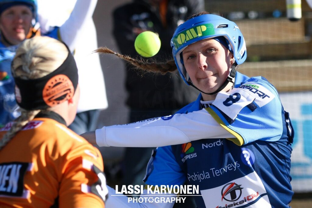 Kempele-Kirittäret Halli-SM:ssä – voittaja lopputurnaukseen!