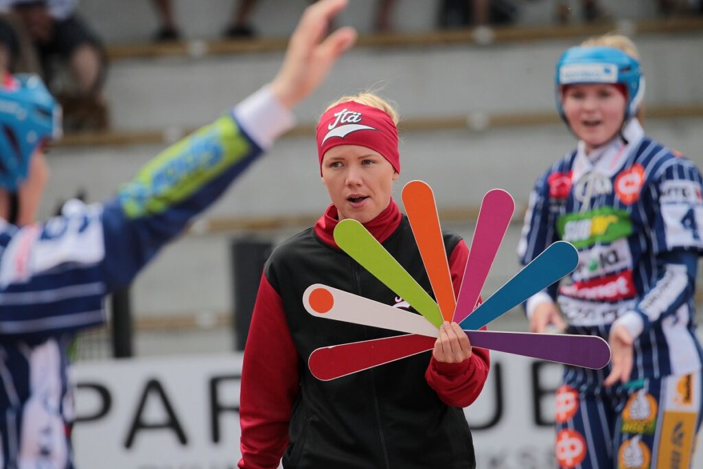 Viikonlopun Halli-SM-kokoonpanot julki – Sarita Heikkisen upea ura jatkuu Pesä Yseissä!