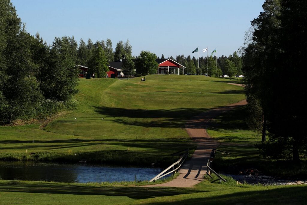 Sami Haapakoski lyö haasteen – Itä-Länsi Golf Open Ruuhikoskigolfin upealla kentällä!