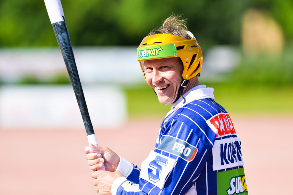 Toni Kohonen tekee paluun Superpesikseen Kouvolan Pallonlyöjien paidassa