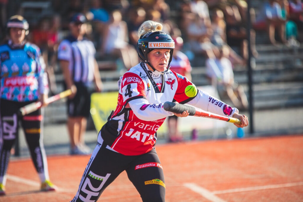 Anna Ala-Kauhaluoma, 17, Manse PP:n voiton takuunainen