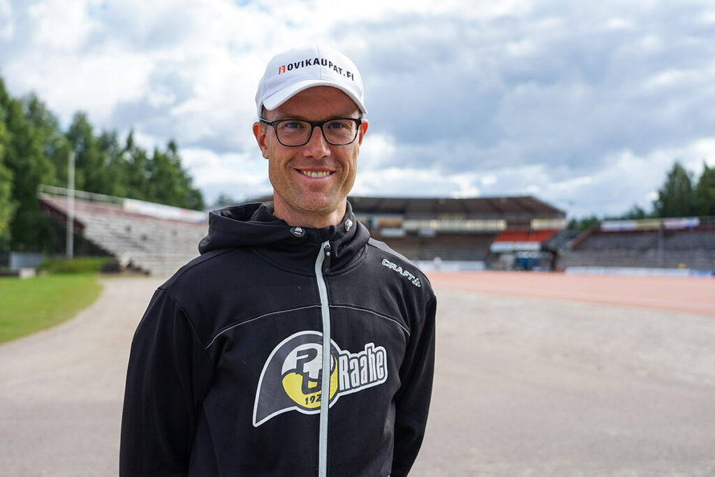 Kuinka lautaskammo selätetään? – Kansallispeli-podcastin vieraana huippulukkari Topi Kosonen