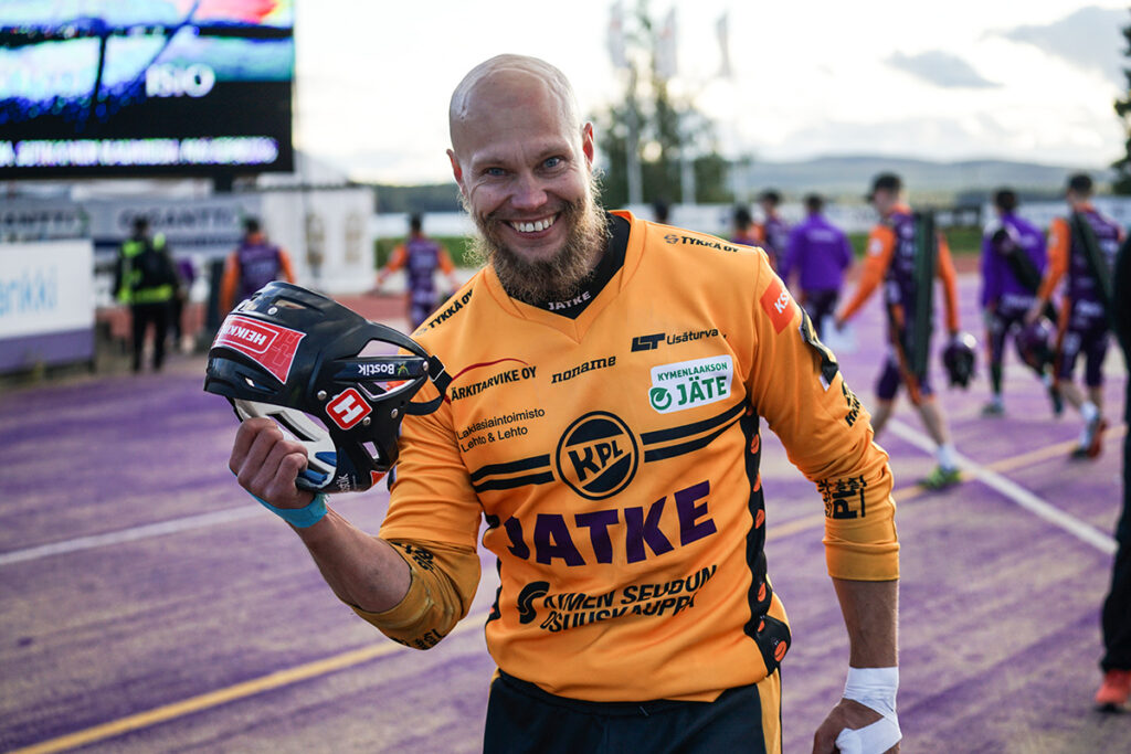 Juho Hacklin siirtyy Kouvolan Pallonlyöjissä Go On Superjokeriksi!
