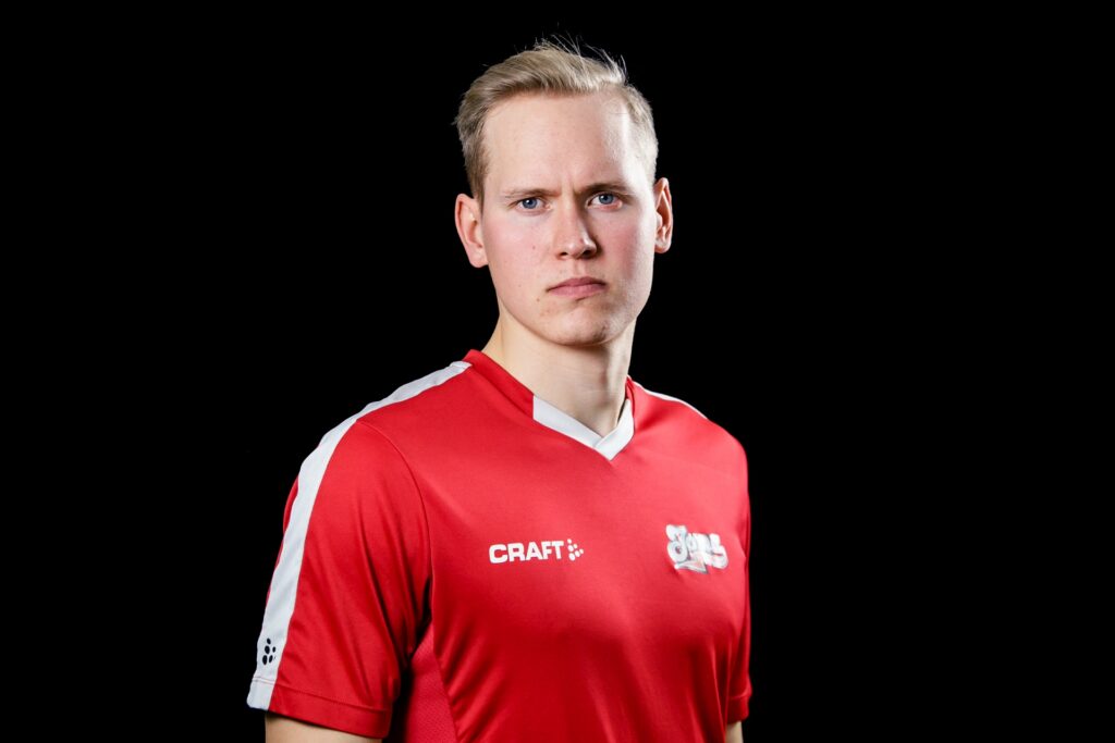 Markus Tuikka oli jo matkalla Hyvinkäälle, mutta poikkeuskausi muutti suunnaksi Joensuun