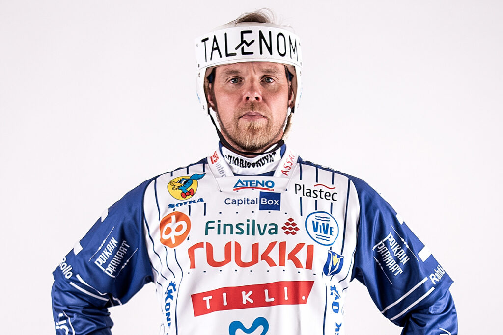 Janne Mäkelä iski 1000. lyödyn juoksunsa Superpesiksessä!