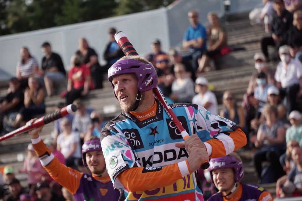 Roope Korhonen paransi ennätystään ja puhkoi jo 500 lyödyn rajan Superpesiksen pudotuspeleissä