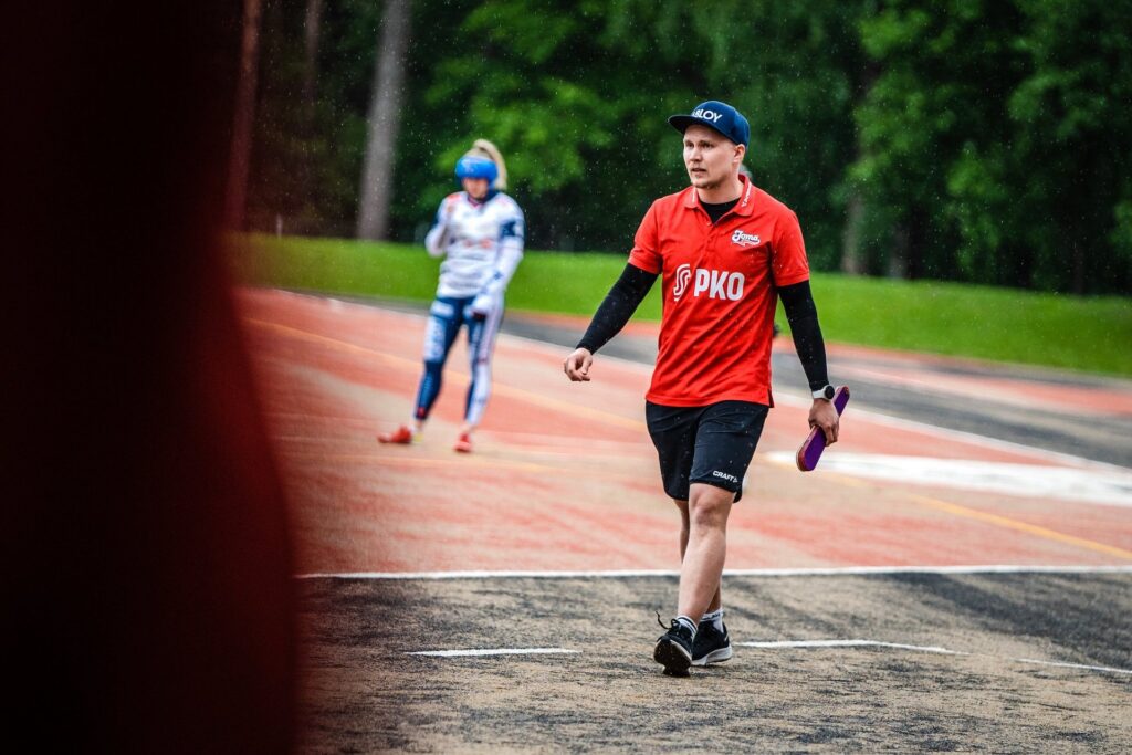 Arttu Jurvakainen naisten Idän pelinjohtajaksi