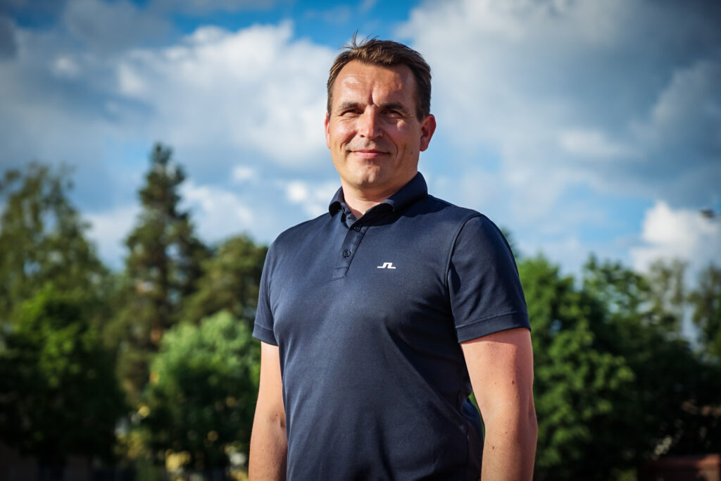 Superpesiksen hallituksen puheenjohtajaksi Vesa Karjalahti