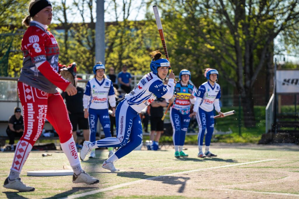 Huippuvahvistukset Camilla ja Charlotta Höglund siirtyvät Lapuan Virkiään