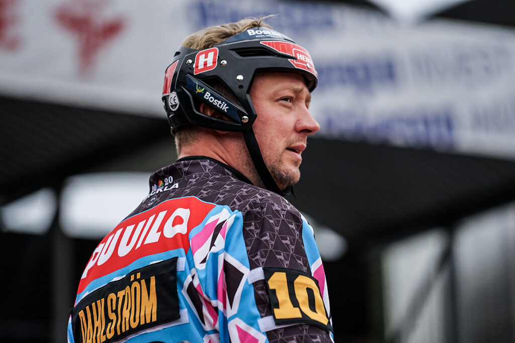Jere Dahlström siirtyy Puna-Mustiin ja palaa välivuoden jälkeen pesäpallokentille