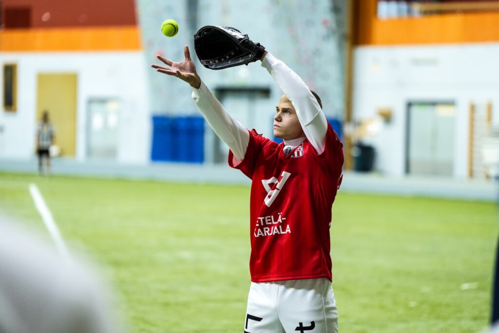 Imatran Pallo-Veikot teki sen – miesten Talvisuperin välieräparit varmistuivat