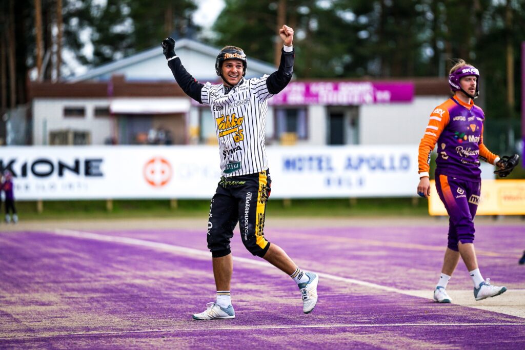 Itä-Länsi-joukkueet julki Supermaanantain ennakossa – Juha Puhtimäki arvioi valinnat tuoreeltaan!