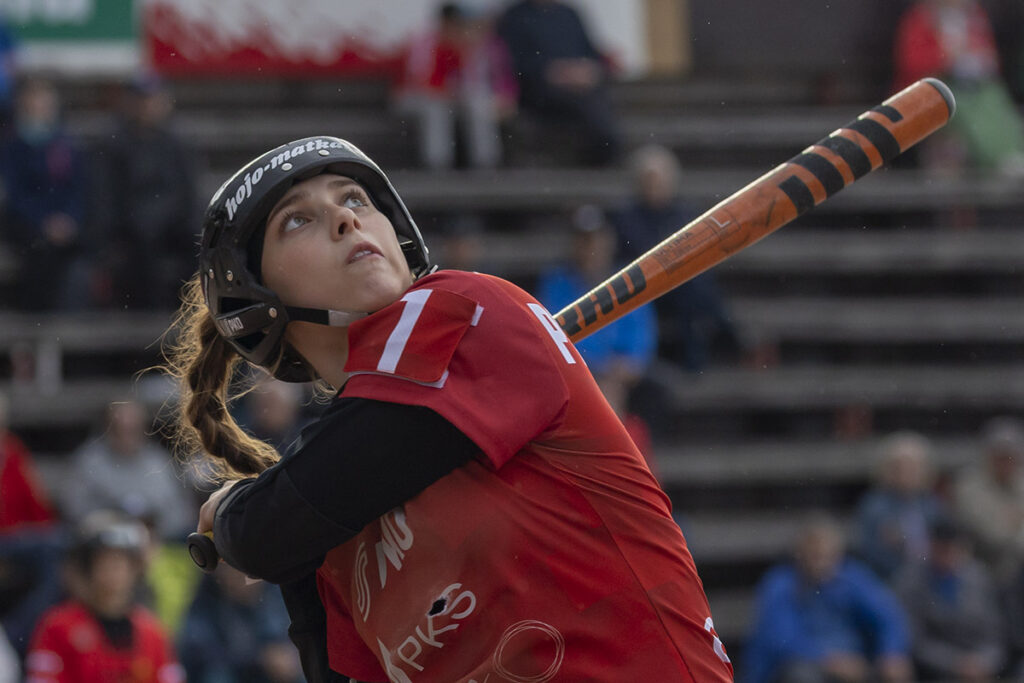 Johanna Pirskanen palaa JoMa-nuttuun ja ottaa Emilia Linnan mukaansa