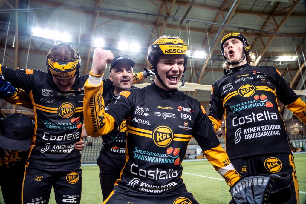 Kouvolan Pallonlyöjille SM-pronssia: ”mukavampi lopettaa voittoon”