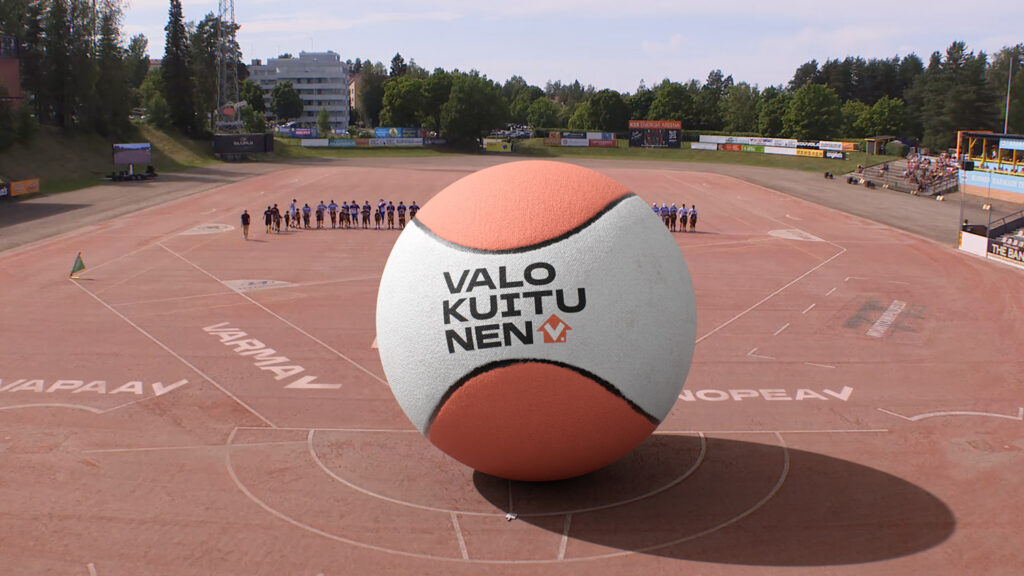 VALOKUITUNEN SUPERPESIKSEN PÄÄYHTEISTYÖKUMPPANIKSI