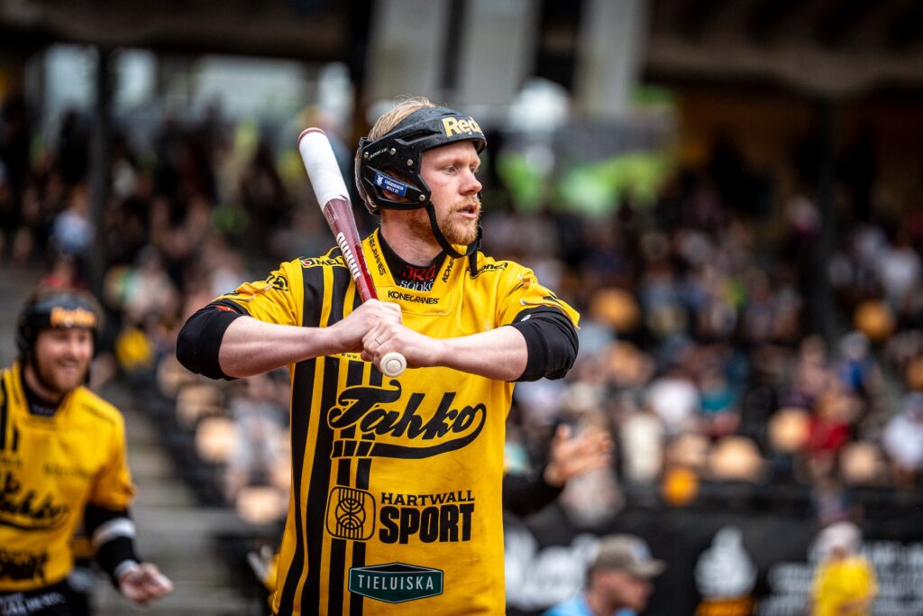 Teemu Nurmio ja Riikka Polso Superpesiksen kuukauden pelaajiksi
